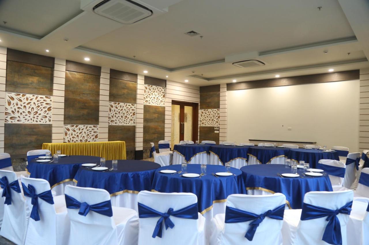 מלון Kashipur Aveo By Amatra, Gateway To Corbett מראה חיצוני תמונה