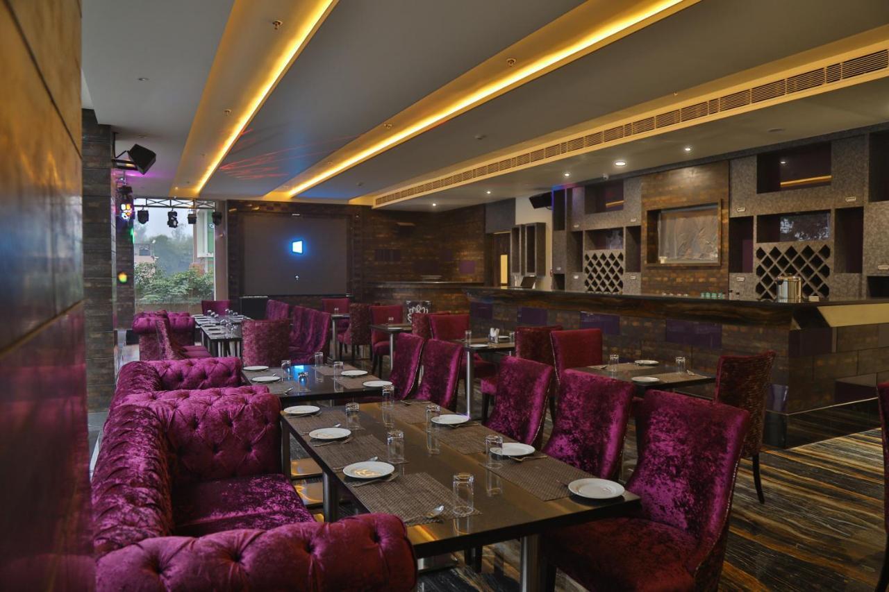 מלון Kashipur Aveo By Amatra, Gateway To Corbett מראה חיצוני תמונה