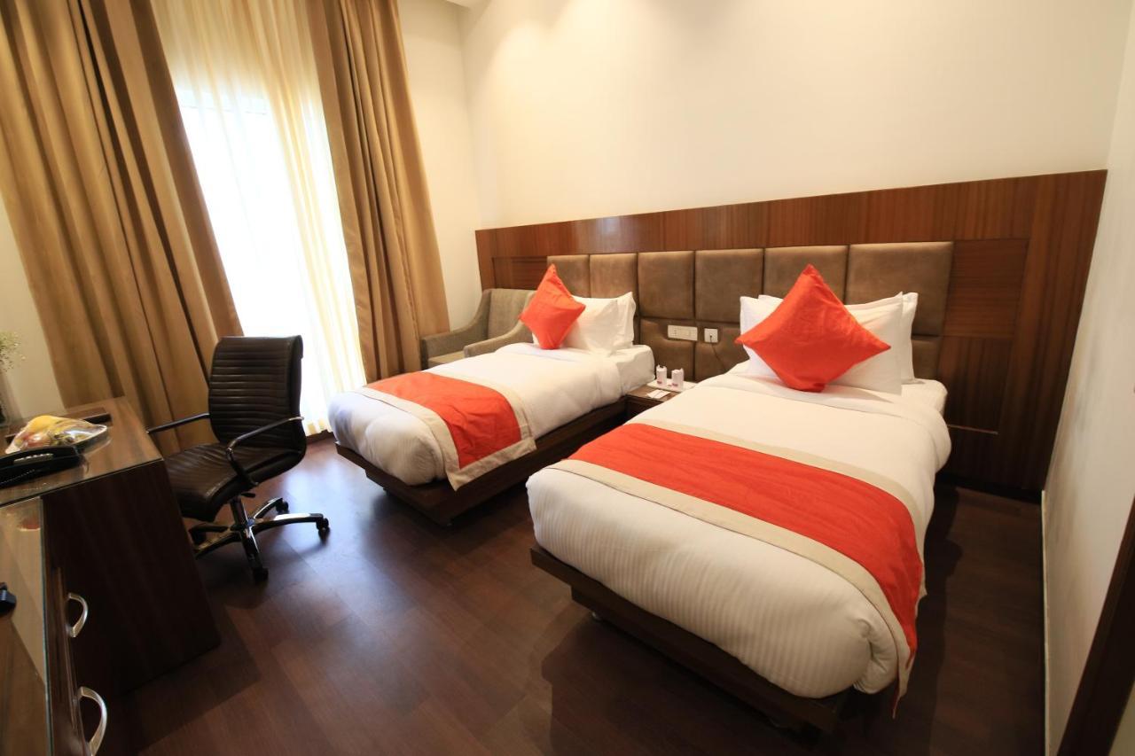 מלון Kashipur Aveo By Amatra, Gateway To Corbett מראה חיצוני תמונה