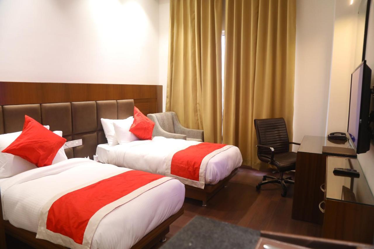 מלון Kashipur Aveo By Amatra, Gateway To Corbett מראה חיצוני תמונה