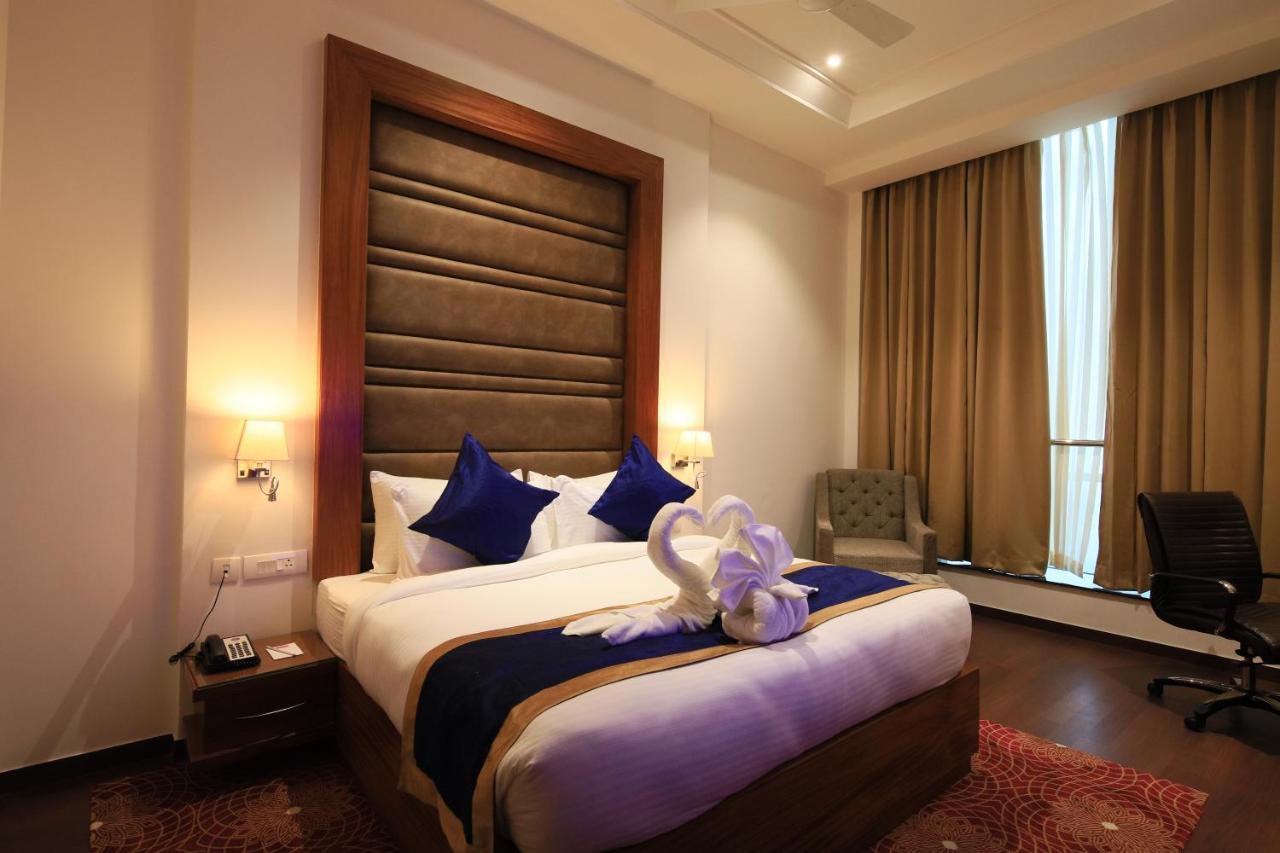 מלון Kashipur Aveo By Amatra, Gateway To Corbett מראה חיצוני תמונה