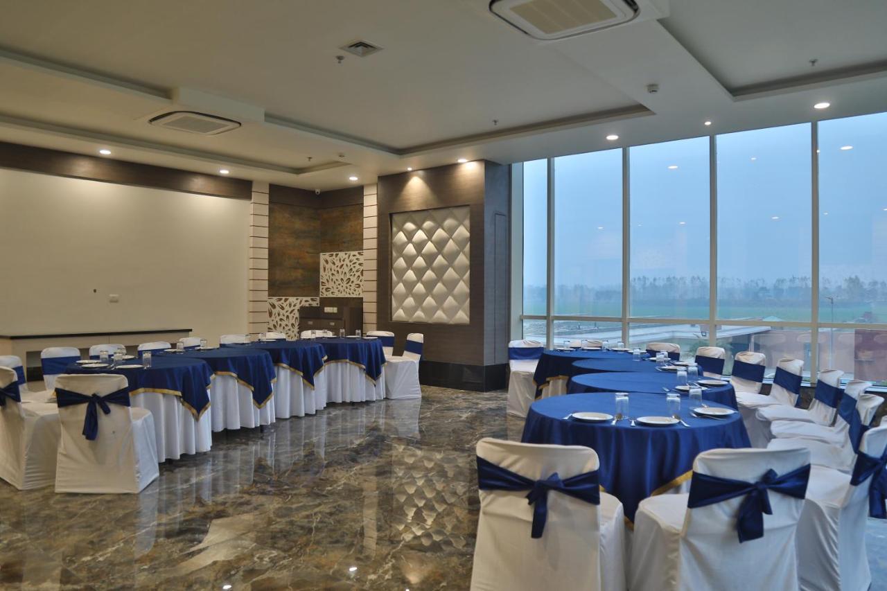 מלון Kashipur Aveo By Amatra, Gateway To Corbett מראה חיצוני תמונה