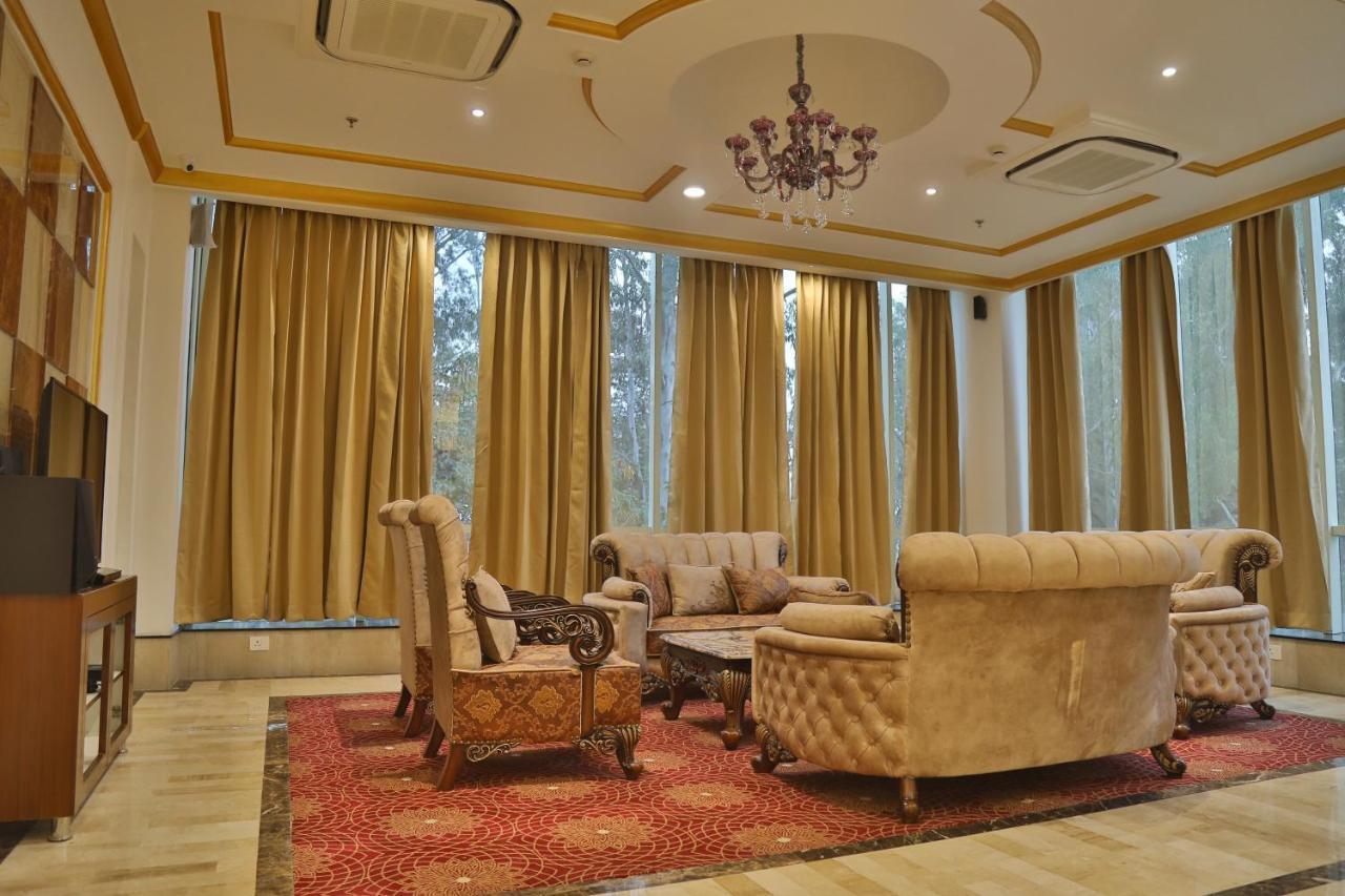 מלון Kashipur Aveo By Amatra, Gateway To Corbett מראה חיצוני תמונה